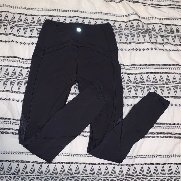 Rare lululemon Polkadot leggings - Picture 1 of 8